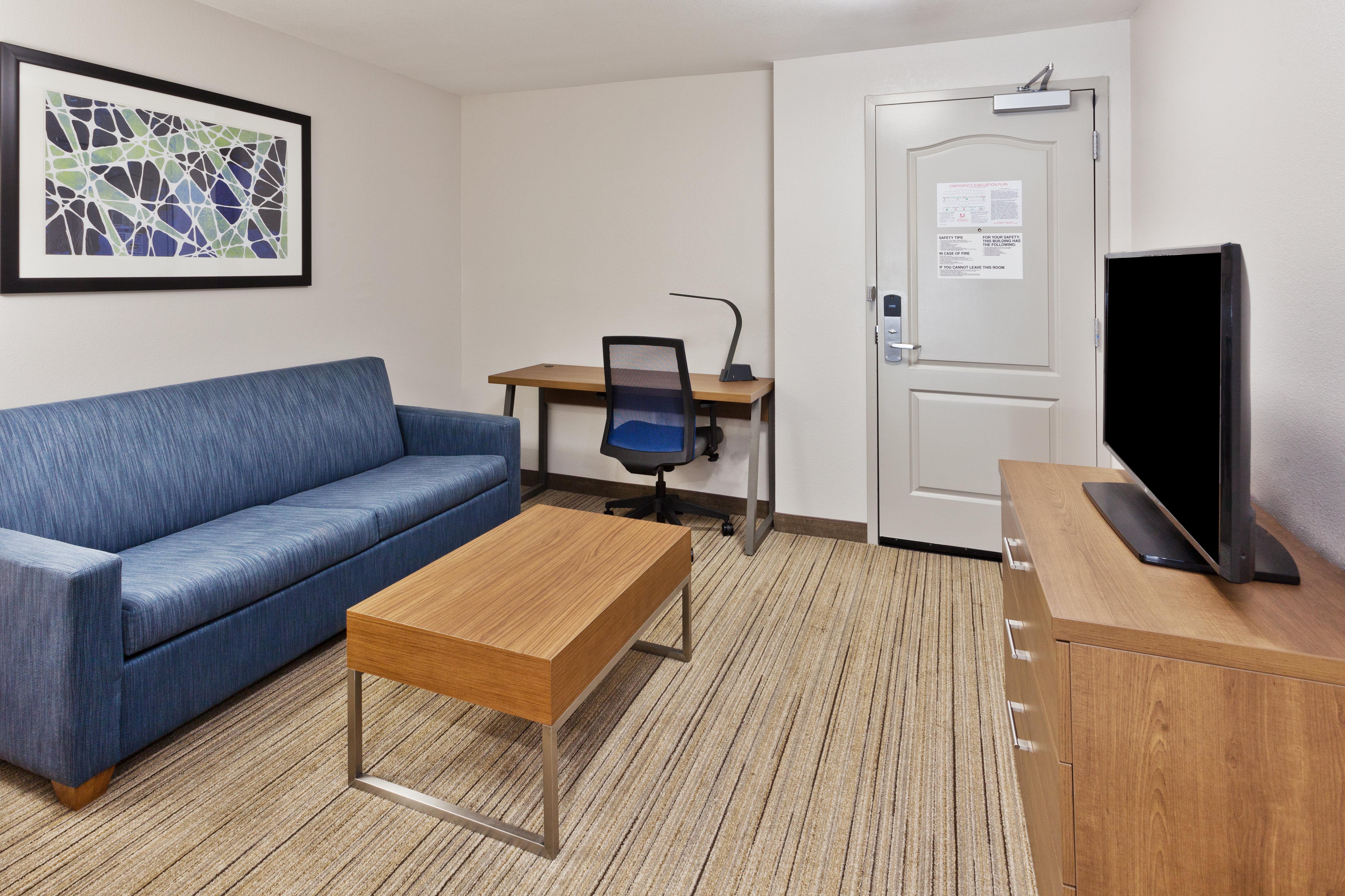 Holiday Inn Express Rome-East By Ihg Екстериор снимка