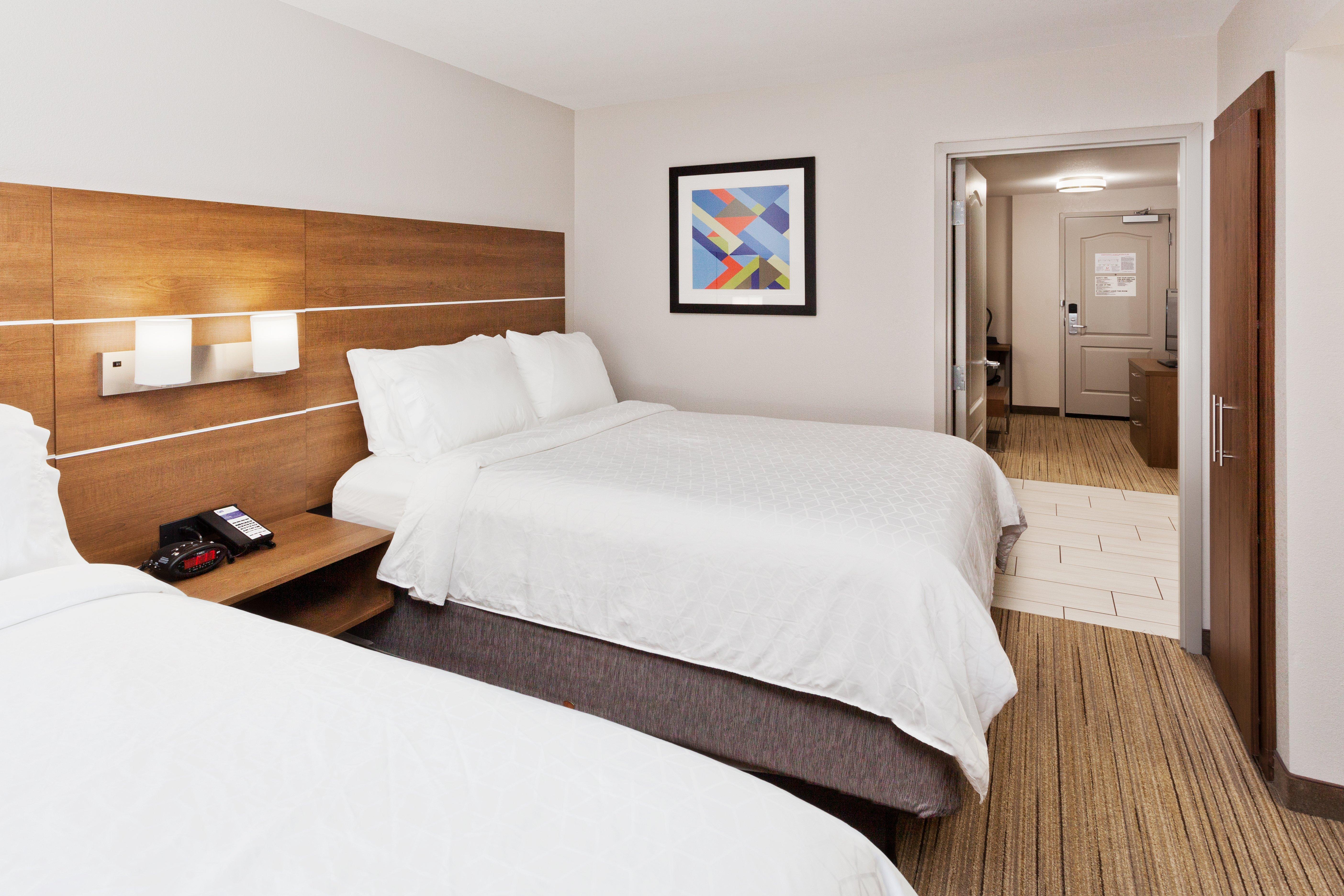 Holiday Inn Express Rome-East By Ihg Екстериор снимка