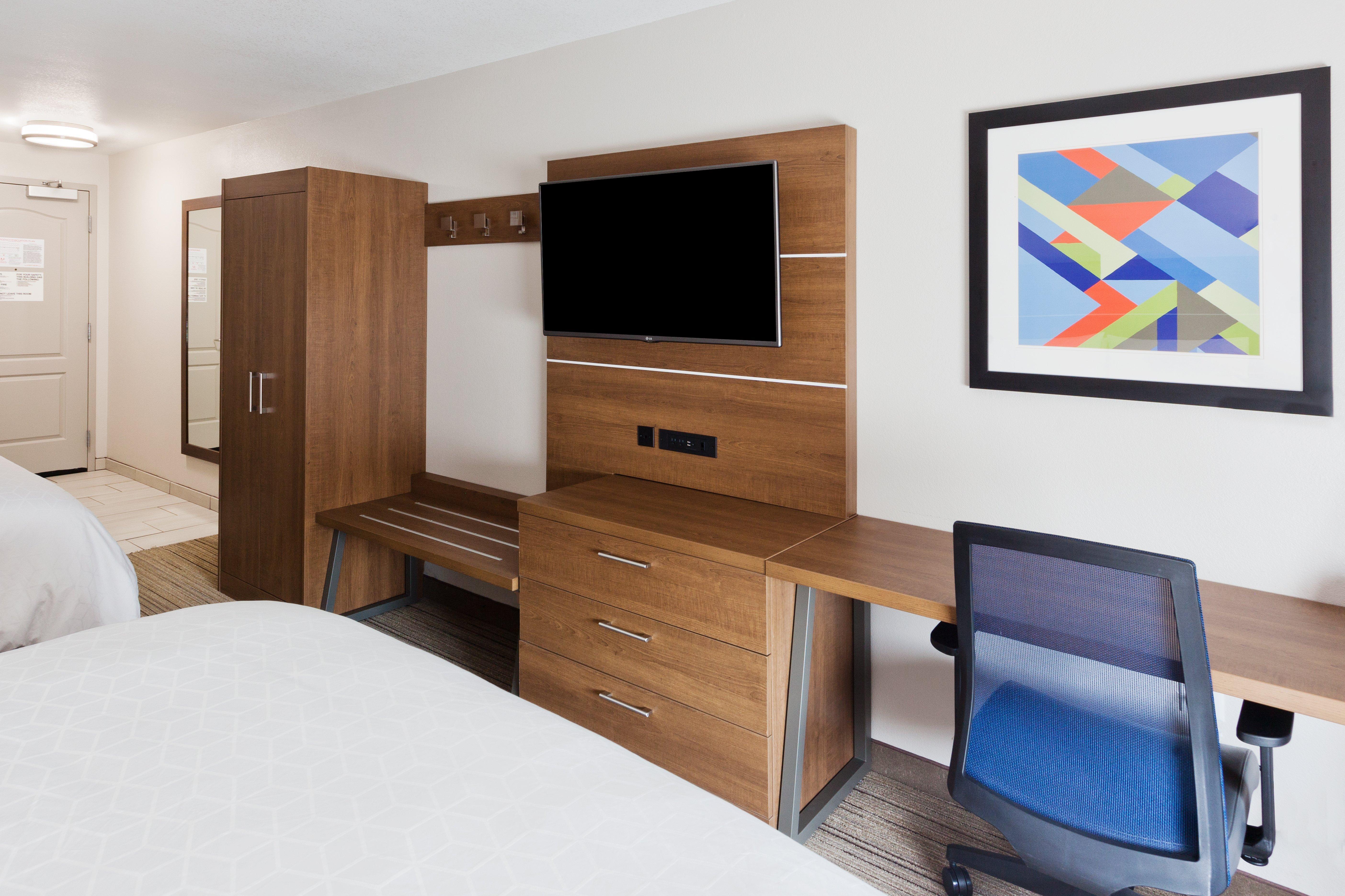 Holiday Inn Express Rome-East By Ihg Екстериор снимка