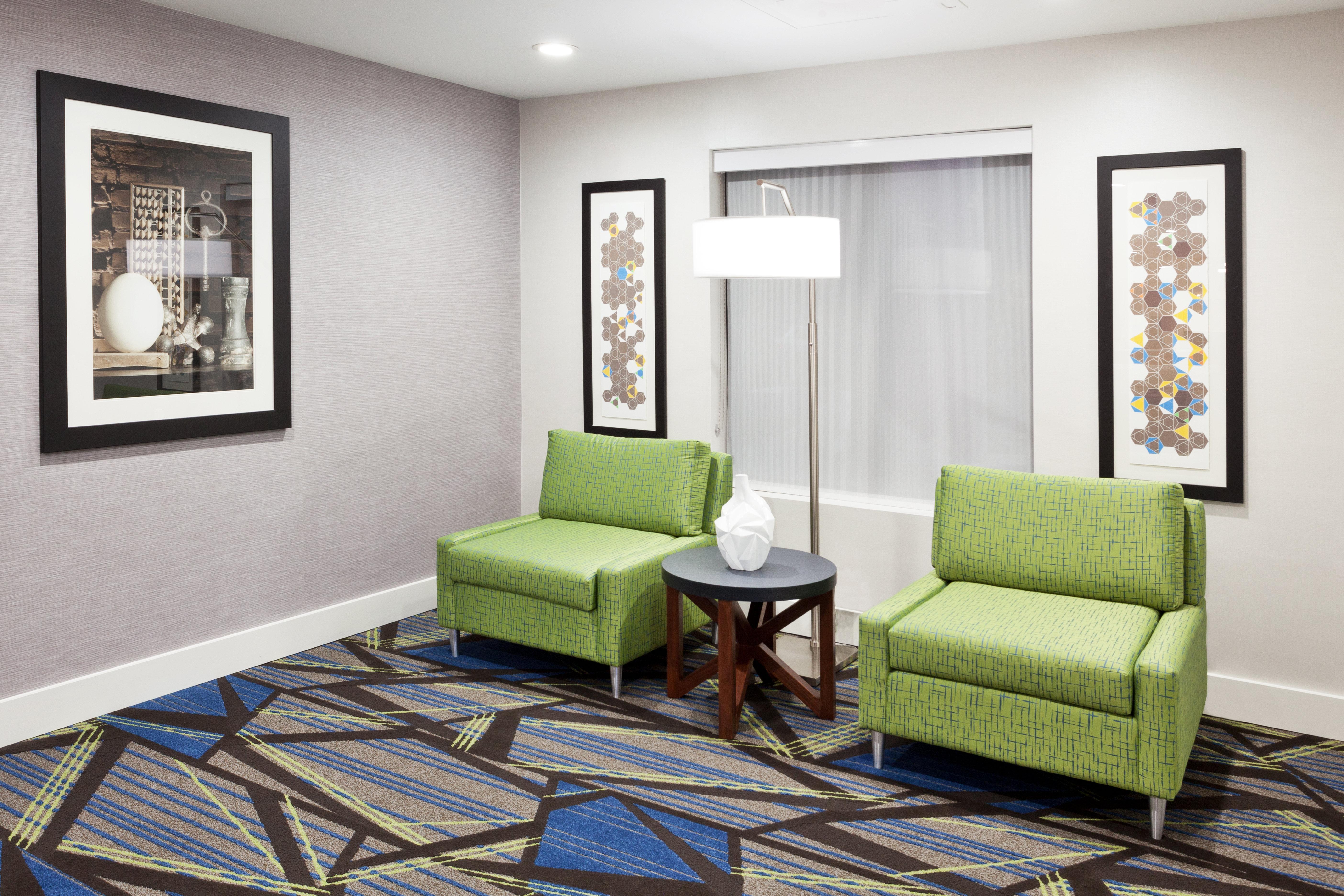 Holiday Inn Express Rome-East By Ihg Екстериор снимка