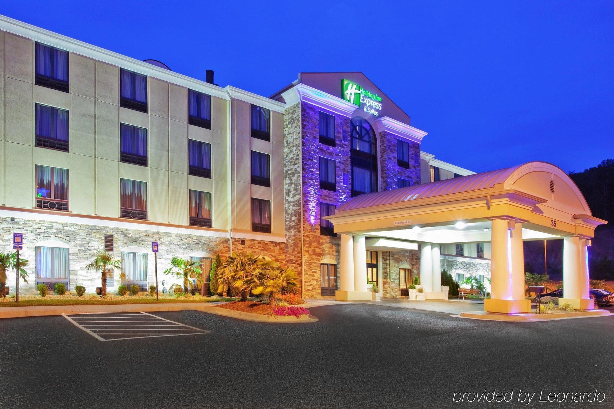 Holiday Inn Express Rome-East By Ihg Екстериор снимка
